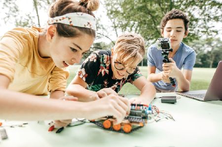 Imagen Actividades verano 2023: Escuelas Tecnológicas y Curso Premonitores/as de Tiempo Libre